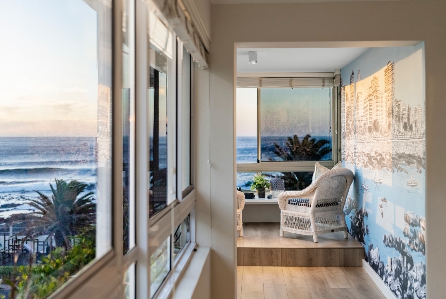 To Let 4 Bedroom Property for Rent in Sea Point Western Cape